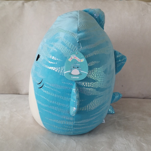 Squishmallow 16 inches Lamar, blue shark - Picture 2 of 6